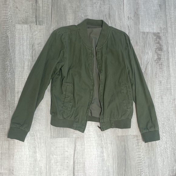 Brandy Melville Jackets & Coats Brandy Melville Green Bomber Jacket